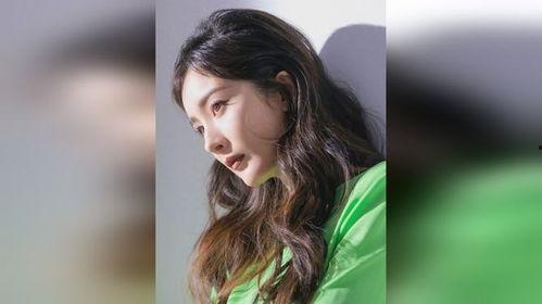 娱乐吃瓜女艺人隐瞒恋情,女艺人恋情保密背后的真相揭秘