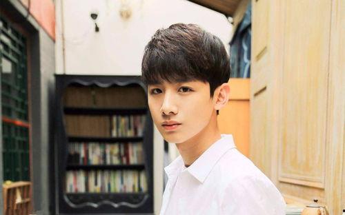 娱乐圈吃瓜酱铁子,揭秘明星背后的故事与真相